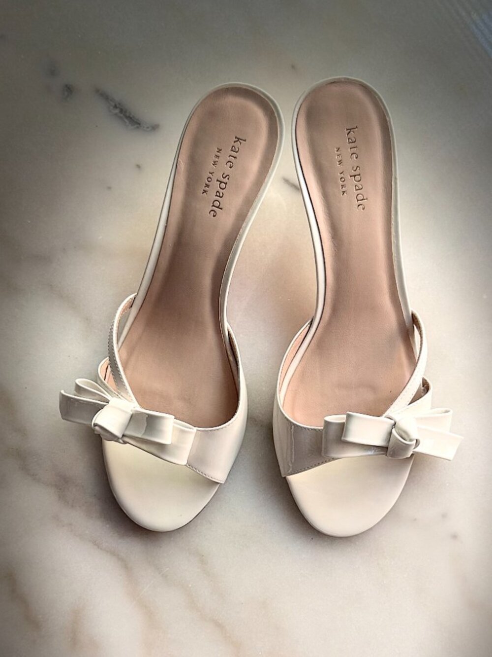 Kate Spade White Patent Leather Bow Kitten Heel Slide Sandals 7.5